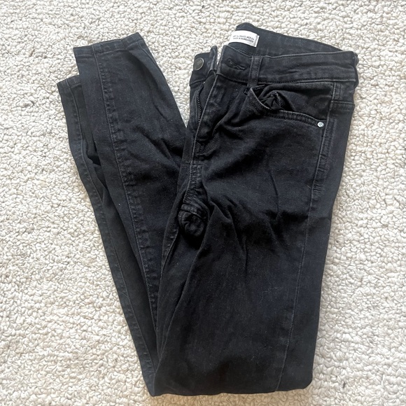 Zara Denim - 🎉HP🎉 Zara Z1975 Original Black Denim Jeans Size2